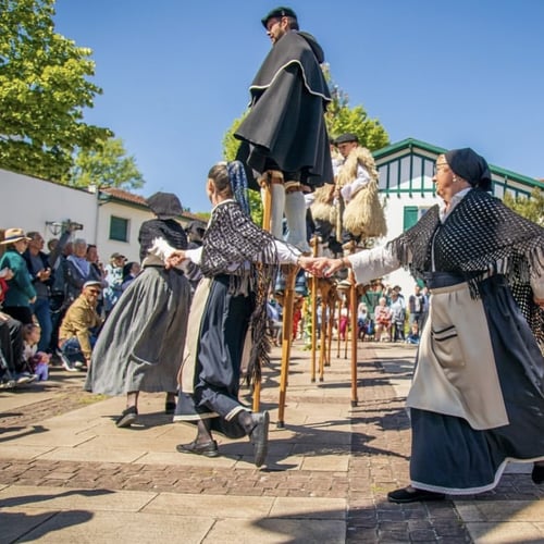 Folkolor, Festival Mondial de Folklore 5