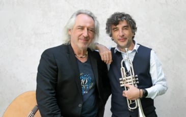 Yvan Cujious et Louis Winsberg - Une Voix Six Cordes (De Claude à Nougaro)