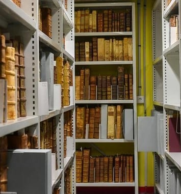 À la découverte des réserves de la bibliothèque