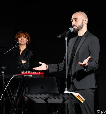 "Ils disent qu'il y a un remède" : spectacle poésie et musique