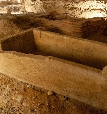 La crypte archéologique de l'ancienne église Saint-Pierre-des-Cuisines