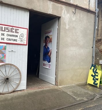 Visite guidée du musée du charron et de la couture