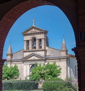 Découverte d'une église dessinée et construite par Auguste Virebent