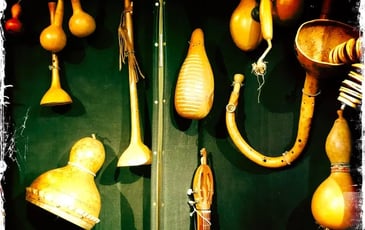 Atelier fabrication d'instruments de musique en cougourdon