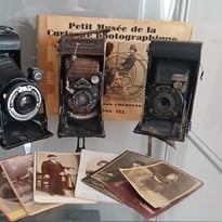 Collections d'appareils photo et photographies d'Auterive
