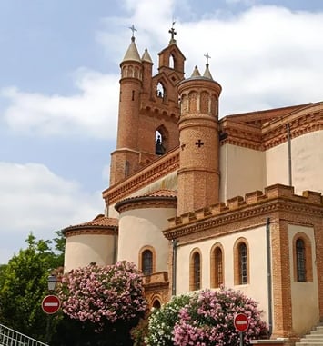 Le château du Vignaou, les fouilles et l'église de l'Assomption