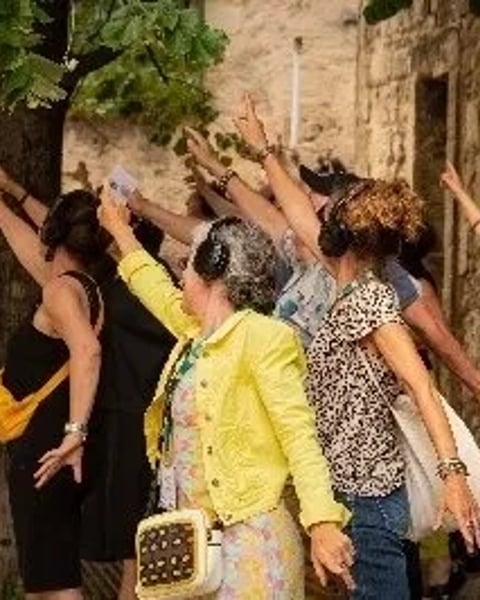 Happy Manif (Walk on the love side)