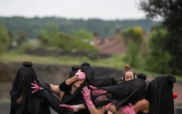 Le lichen prend racine comme Rosa prend le bus