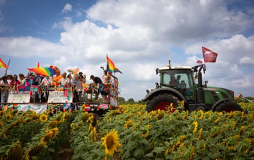 Exposition : Queers des champs, les LGBTQIA+ existent aussi en milieu rural