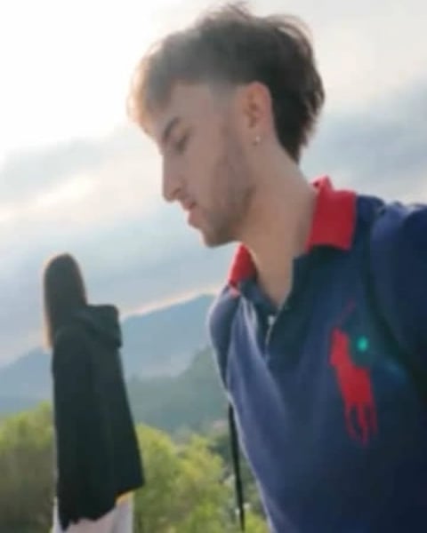 H JeuneCrack